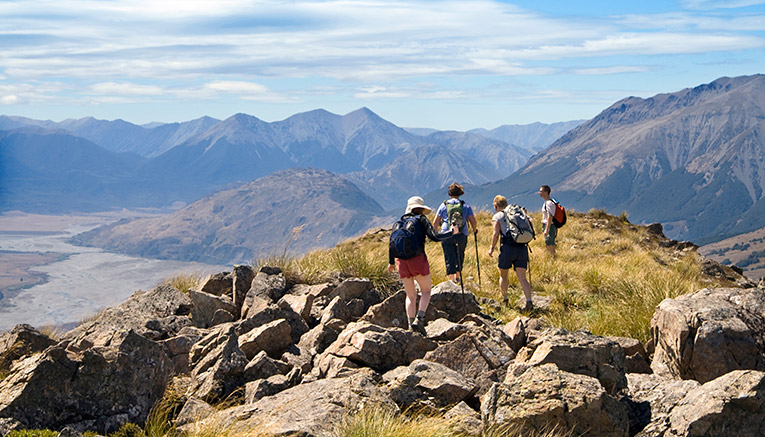 Wnzq-new-zealand-walking-4